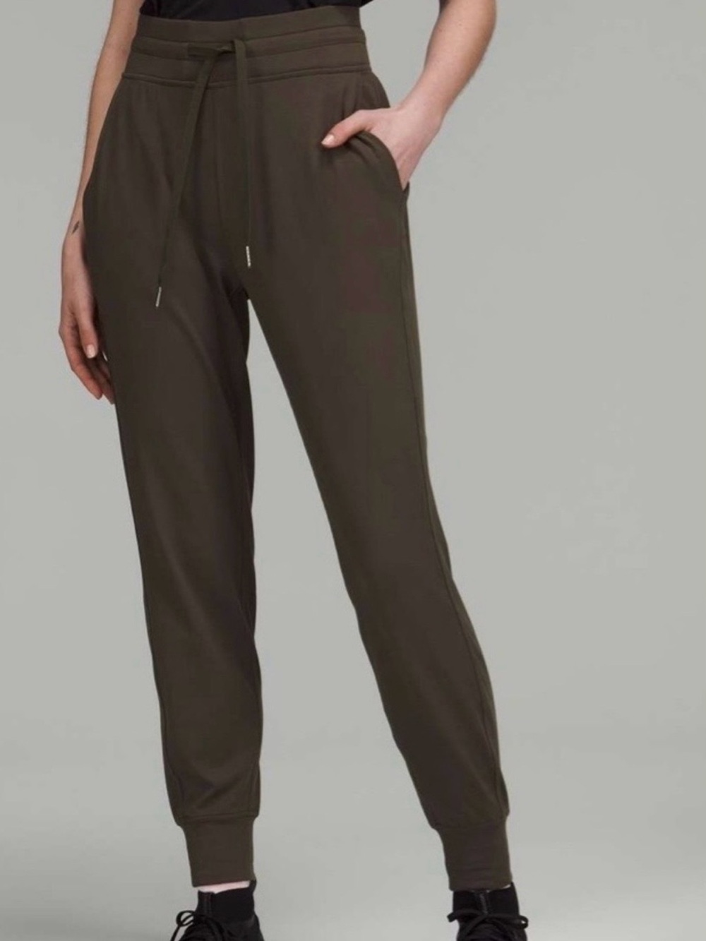 Lululemon Ready to Rulu High-Rise Jogger Dark
Olive Size 8